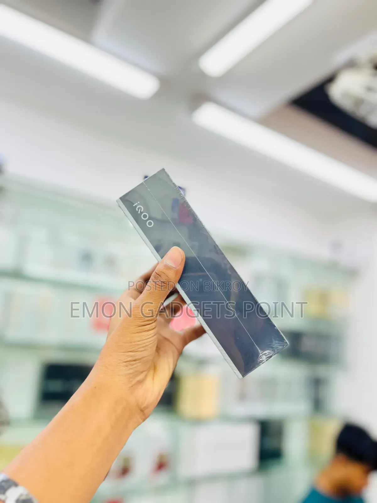 New iQOO 256 GB