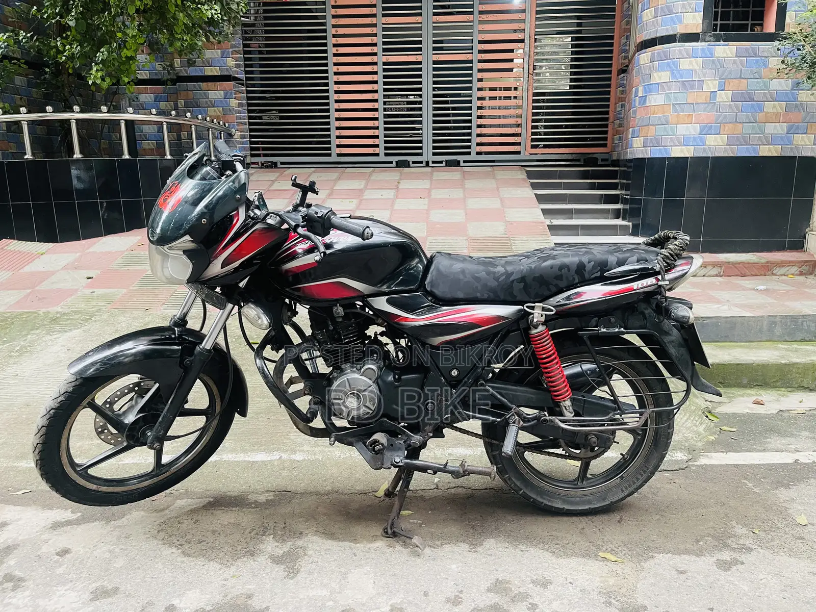 Bajaj Discover 150 2013 Black