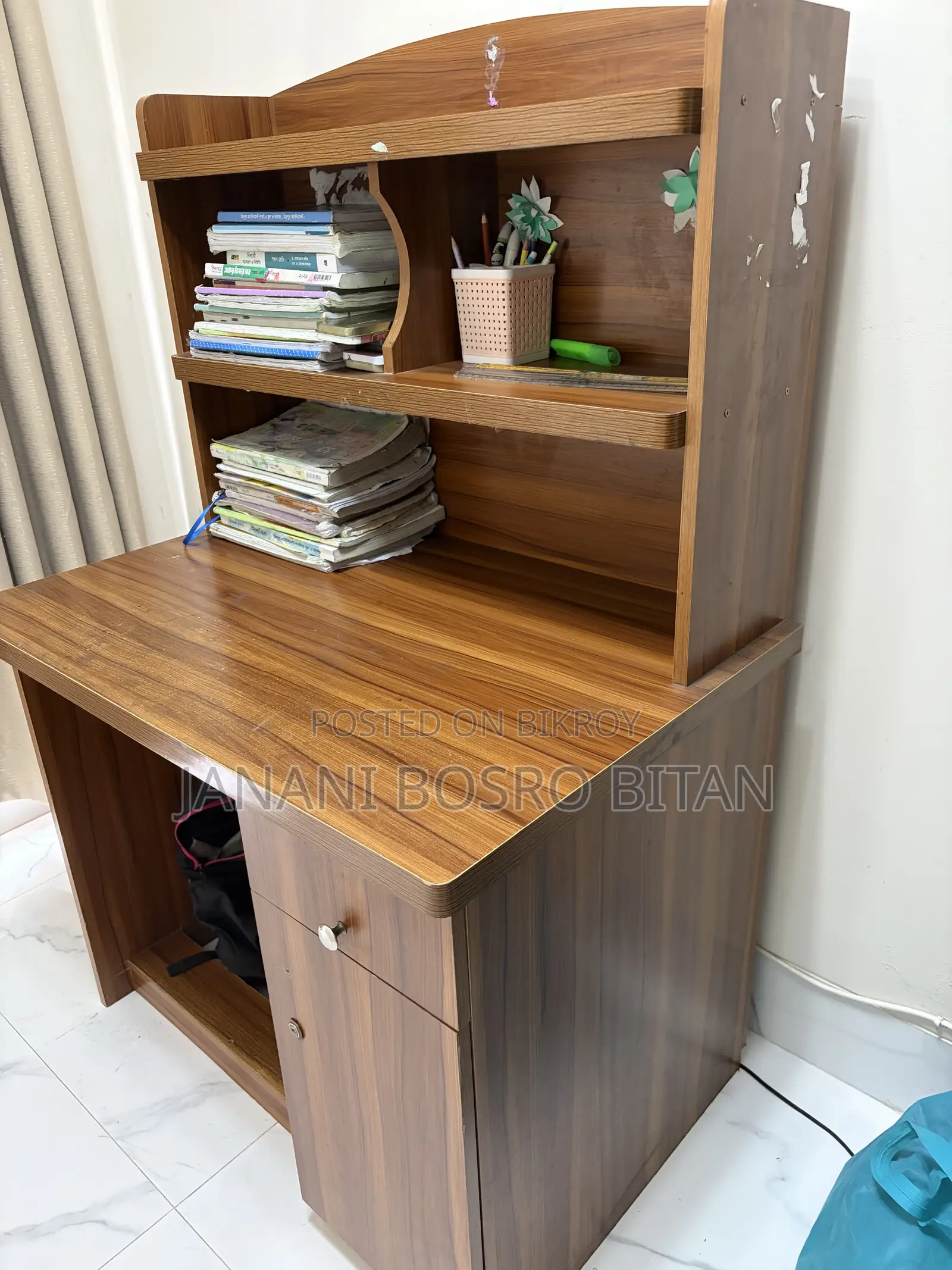 Reading Table