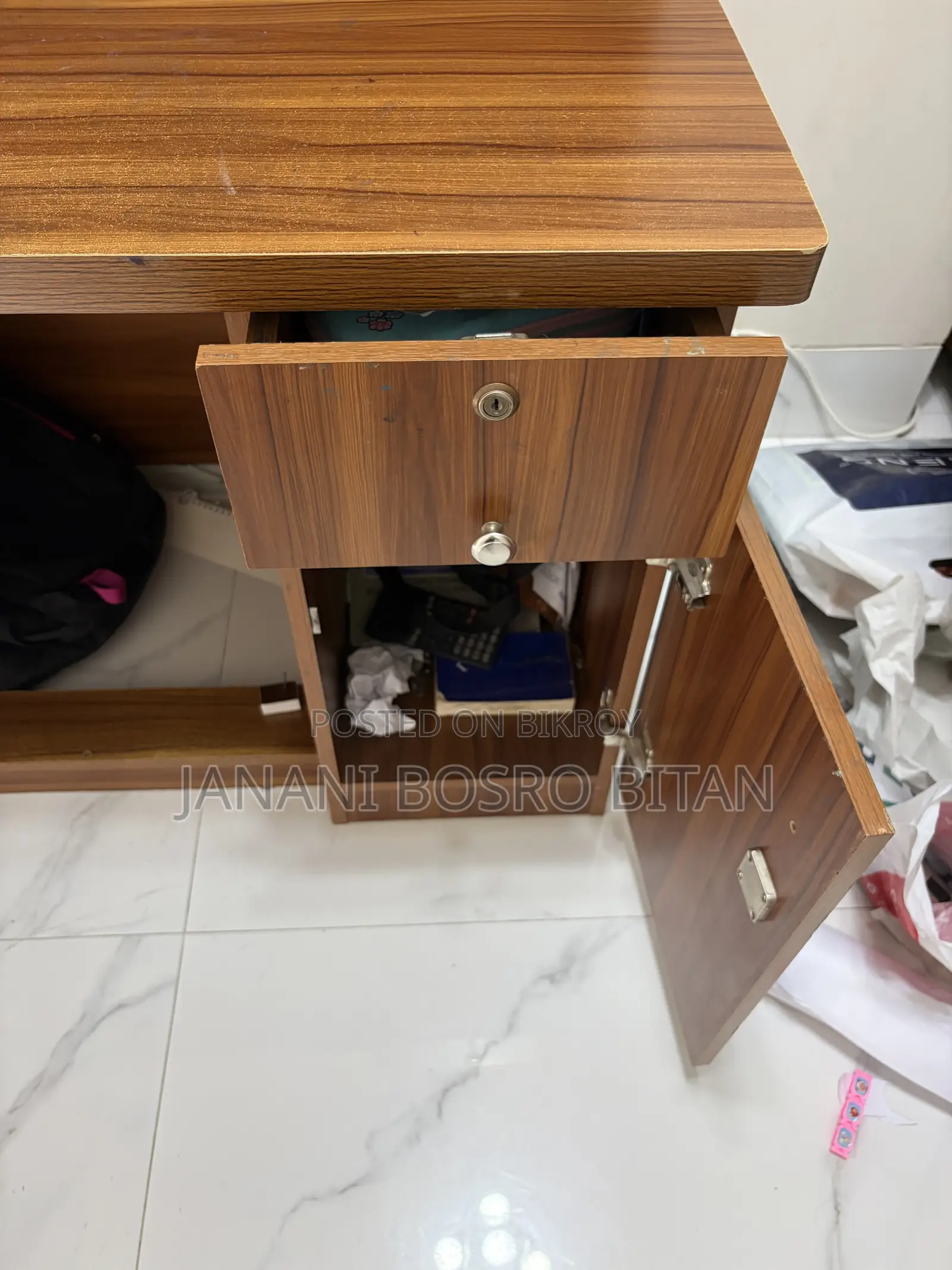 Reading Table