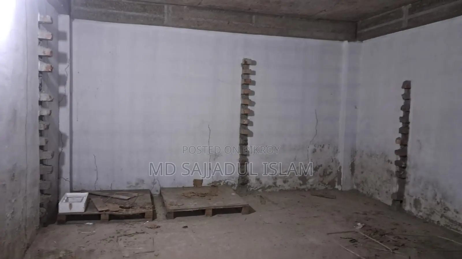 500 Sqft. Floor Area Godown/ Warehouse for Rent at Mirpur-1