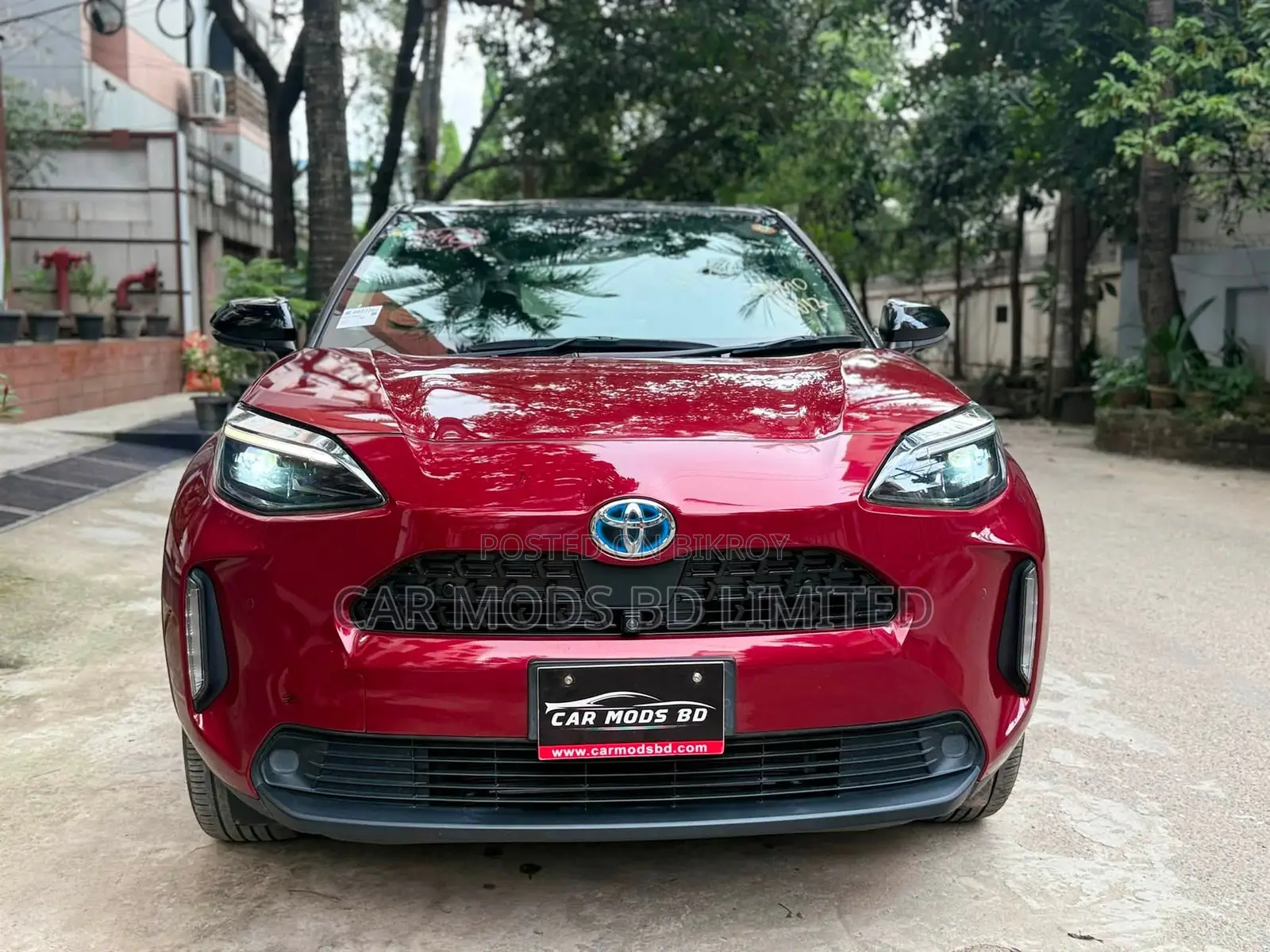 Toyota Yaris Cross 1.5 Hybrid FWD 2021 Red