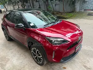 Toyota Yaris Cross 1.5 Hybrid FWD 2021 Red