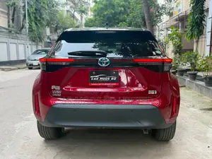 Toyota Yaris Cross 1.5 Hybrid FWD 2021 Red