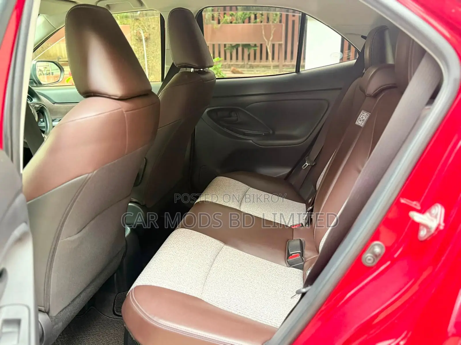 Toyota Yaris Cross 1.5 Hybrid FWD 2021 Red