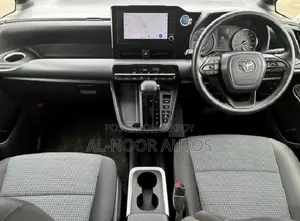 Toyota Noah 2023 Pearl