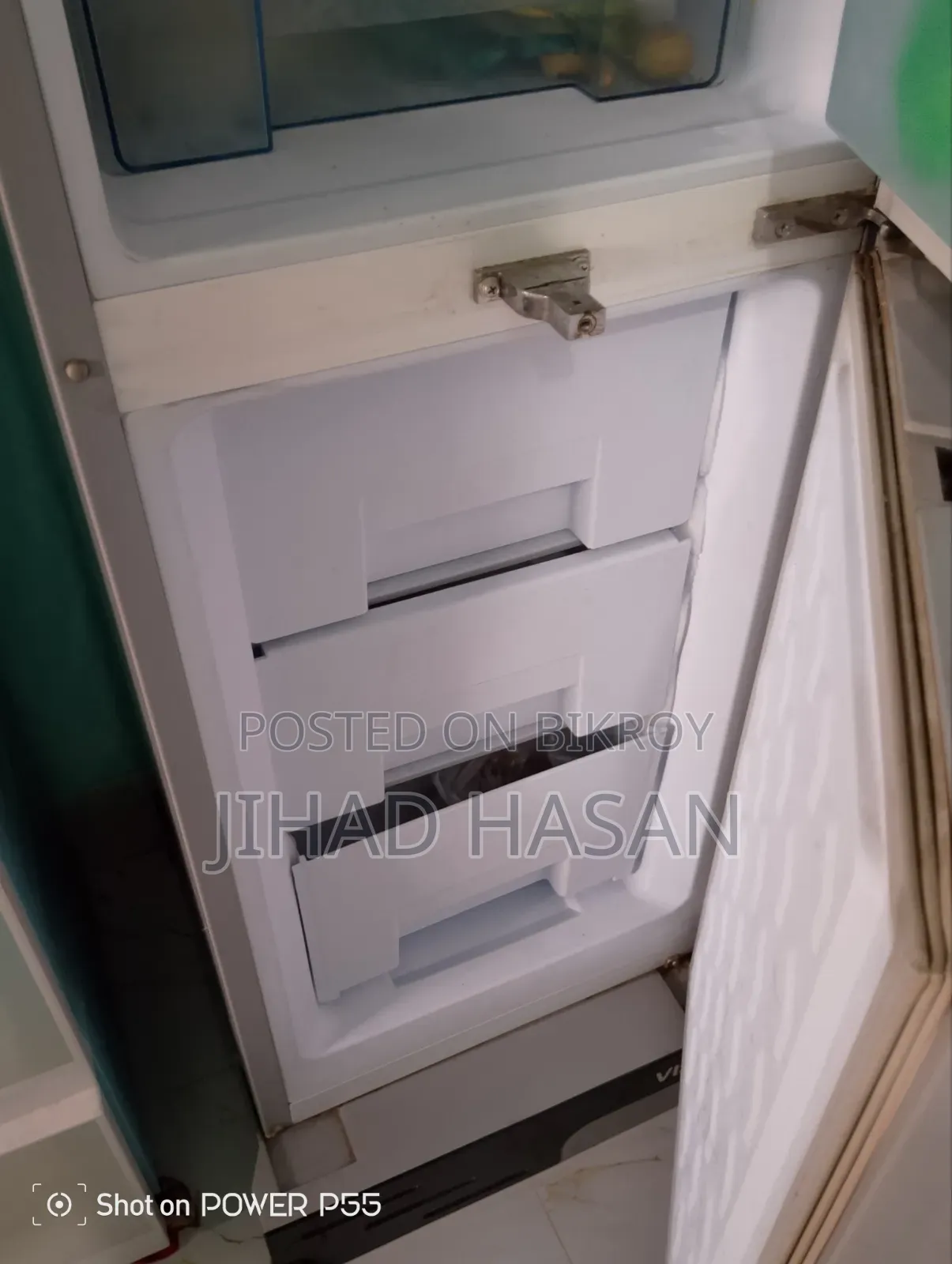 90% new fridge for sale