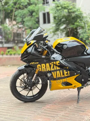 ইয়ামাহা ২০২৪ ব্ল্যাক