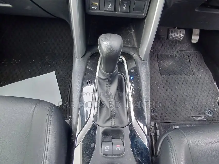 Toyota Corolla Cross 1.8 Hybrid FWD 2022 Blue