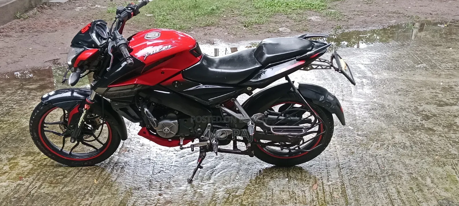 নতুন বাজাজ পালসার এনএস ১৬০ ২০১৮ লাল