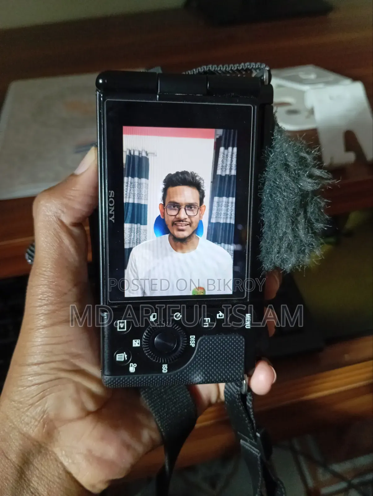 সনি জেডভি-ই১০ শাটার কাউন্ট: ৫,৭০০ চমৎকার কন্ডিশন কোনো সমস্যা নেই