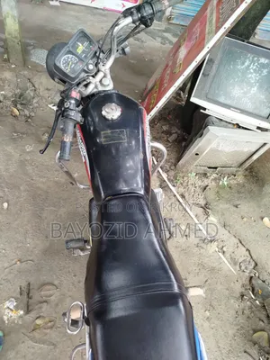 Runner F100 - 6A 2015 Black