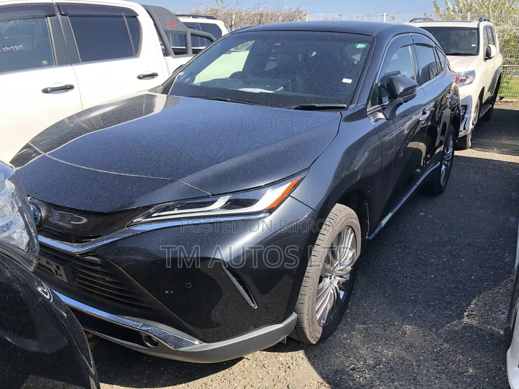 Toyota Harrier 2.5 Hybrid 4WD 2021 Black