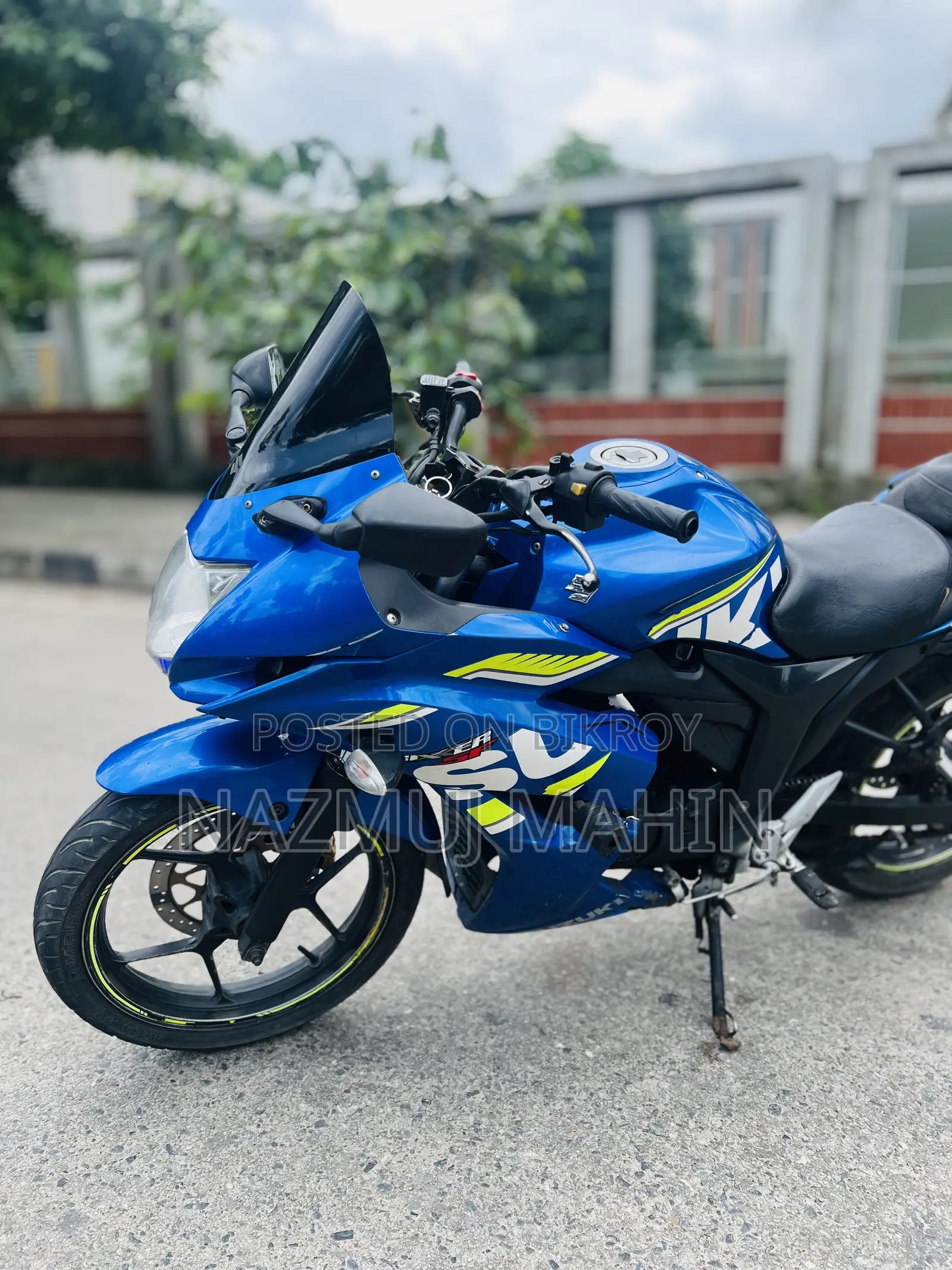 সুজুকি জিক্সার এসএফ ২০১৮ নীল