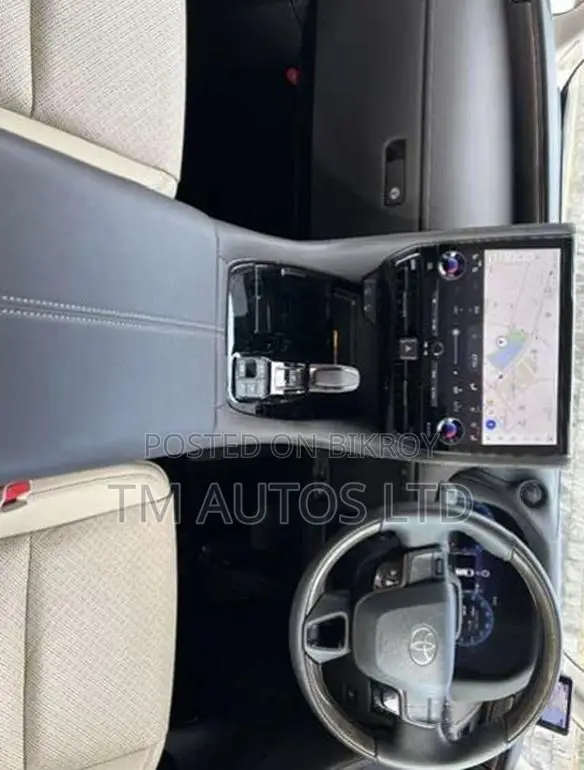 Toyota Alphard 2.5 Hybrid AWD 2023 Pearl