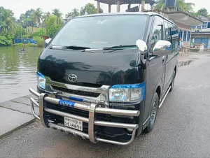টয়োটা নোয়া ২০১০ কালো