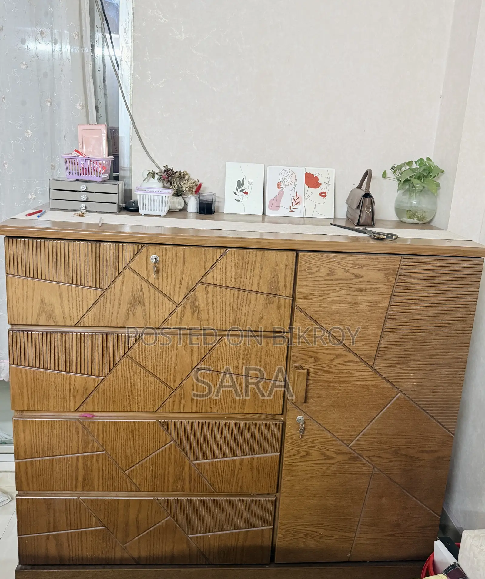 8 Month Used Wardrobe
