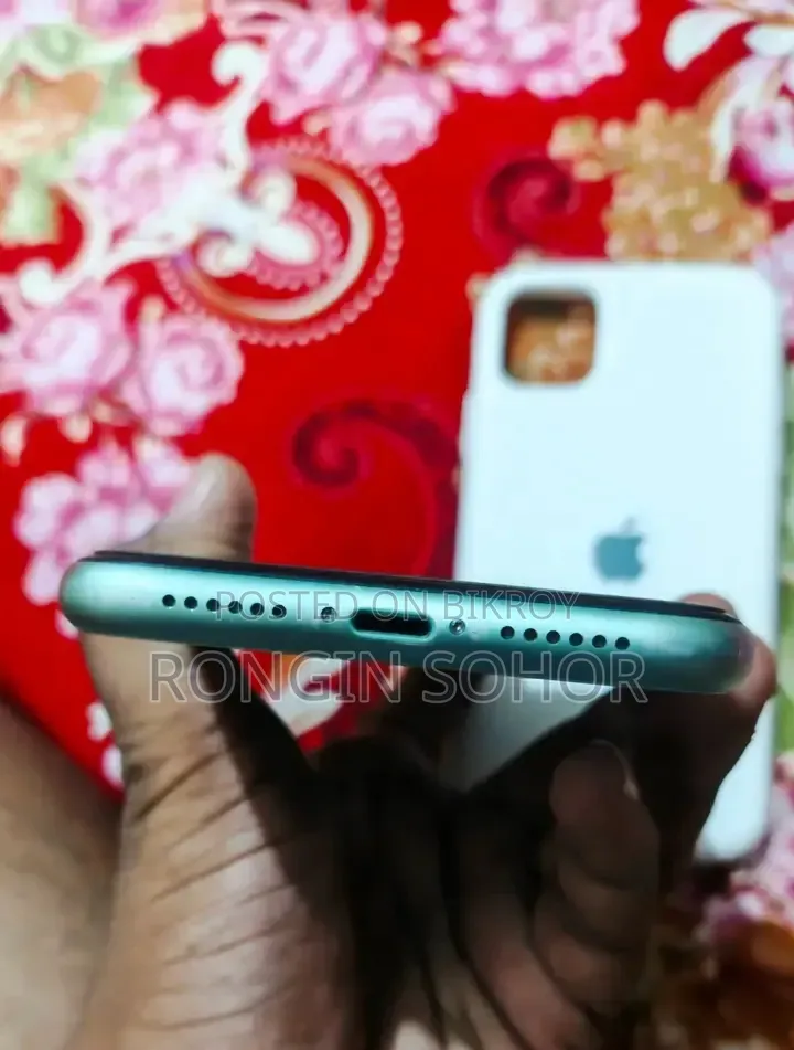 অ্যাপল আইফোন ১১ ১২৮ জিবি ব্লু