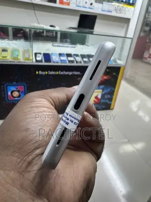 গুগল পিক্সেল ৭ ১২৮ জিবি সাদা