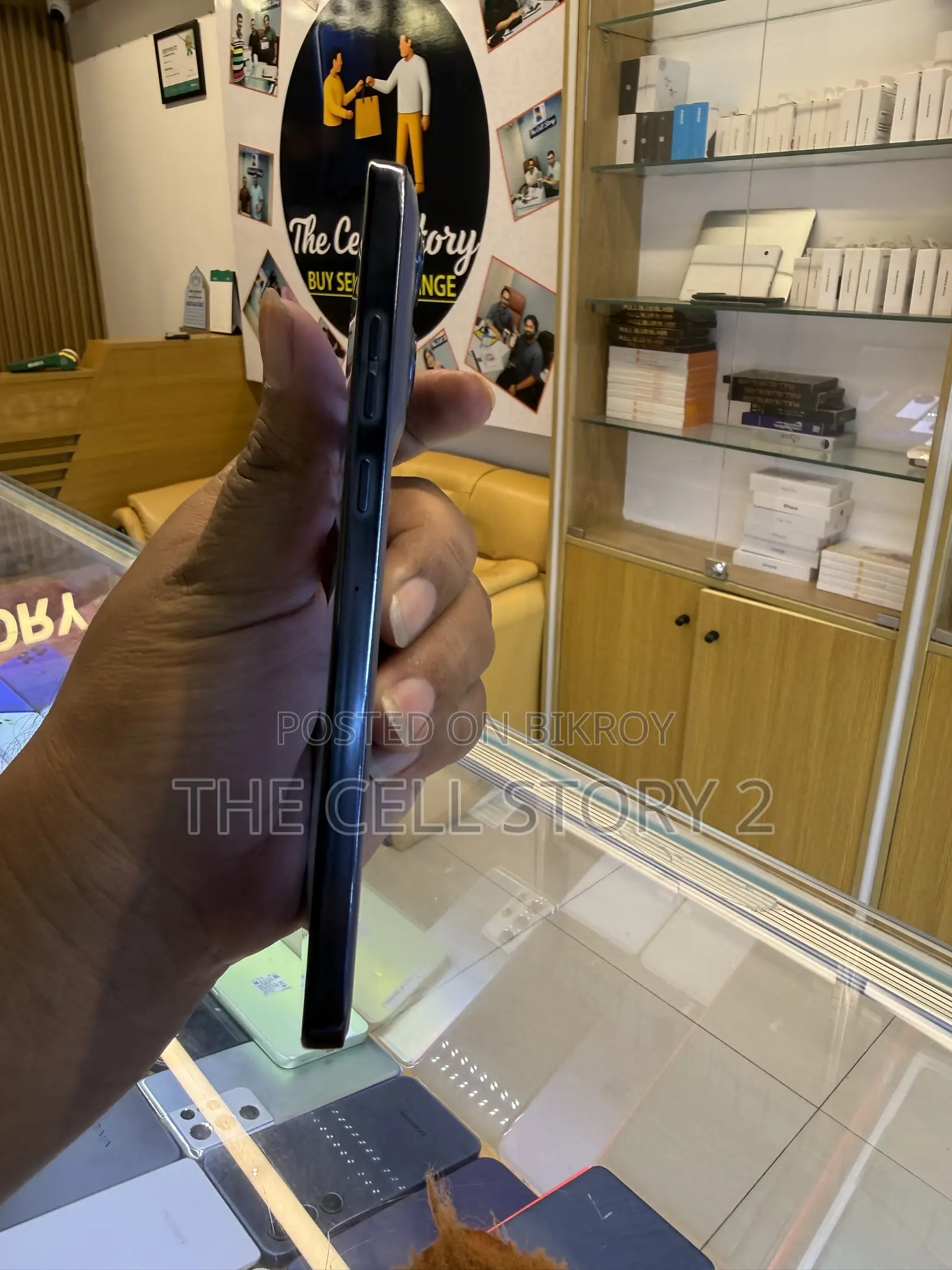 মটোরোলা এজ ৫০ নিও ২৫৬ জিবি নীল
