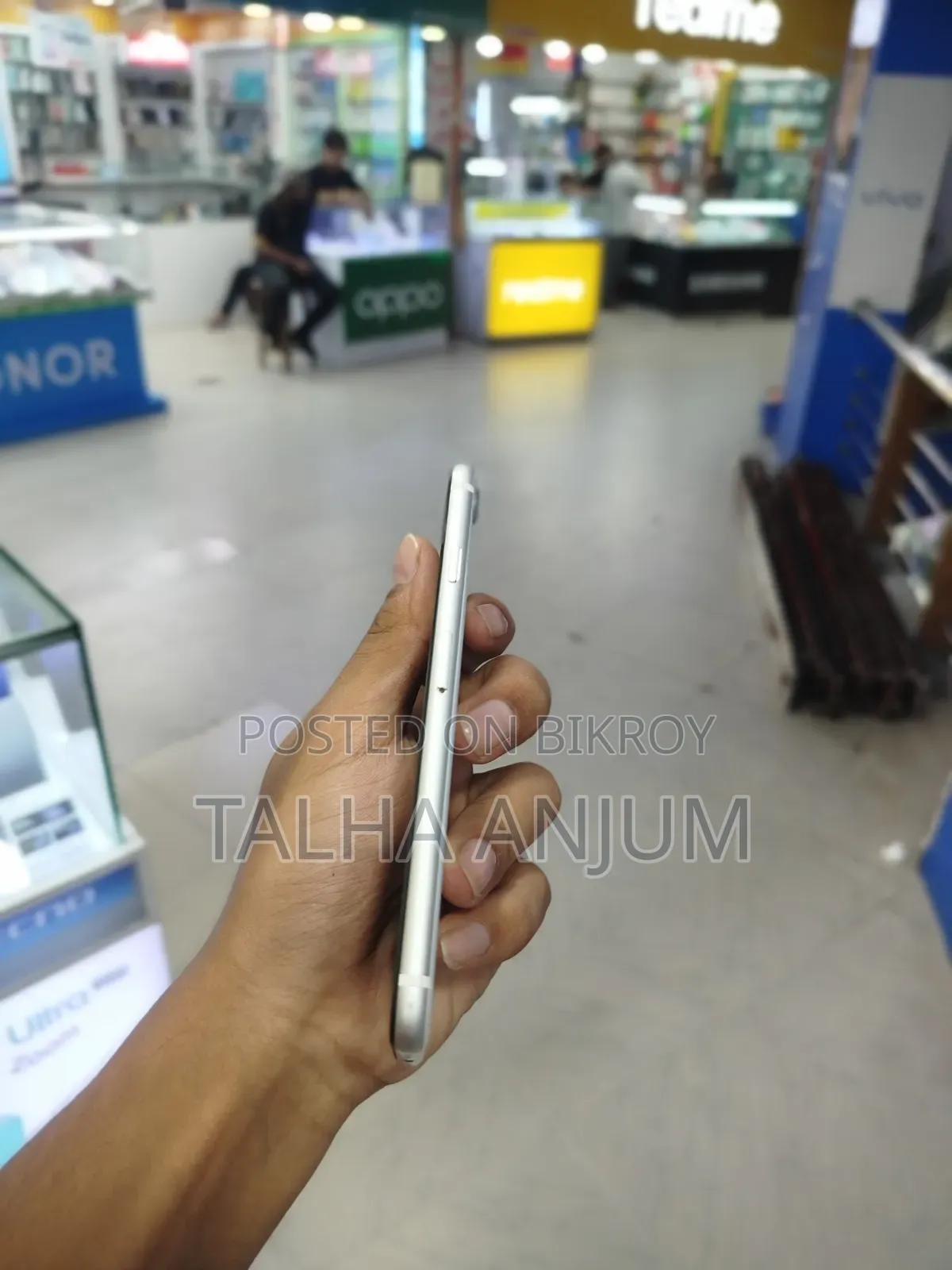 অ্যাপল আইফোন এসই (২০২০) ১২৮ জিবি সাদা