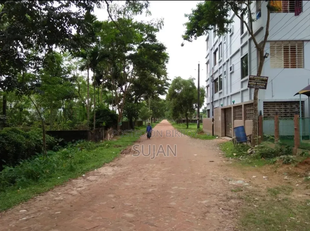 জায়গা বিক্রয় হবে