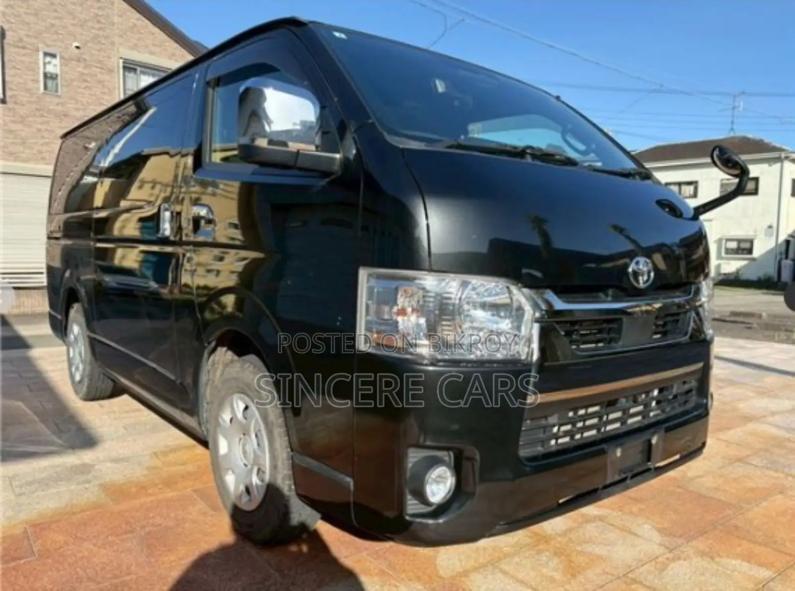 Toyota HiAce 2022 Black