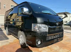 Toyota HiAce 2022 Black
