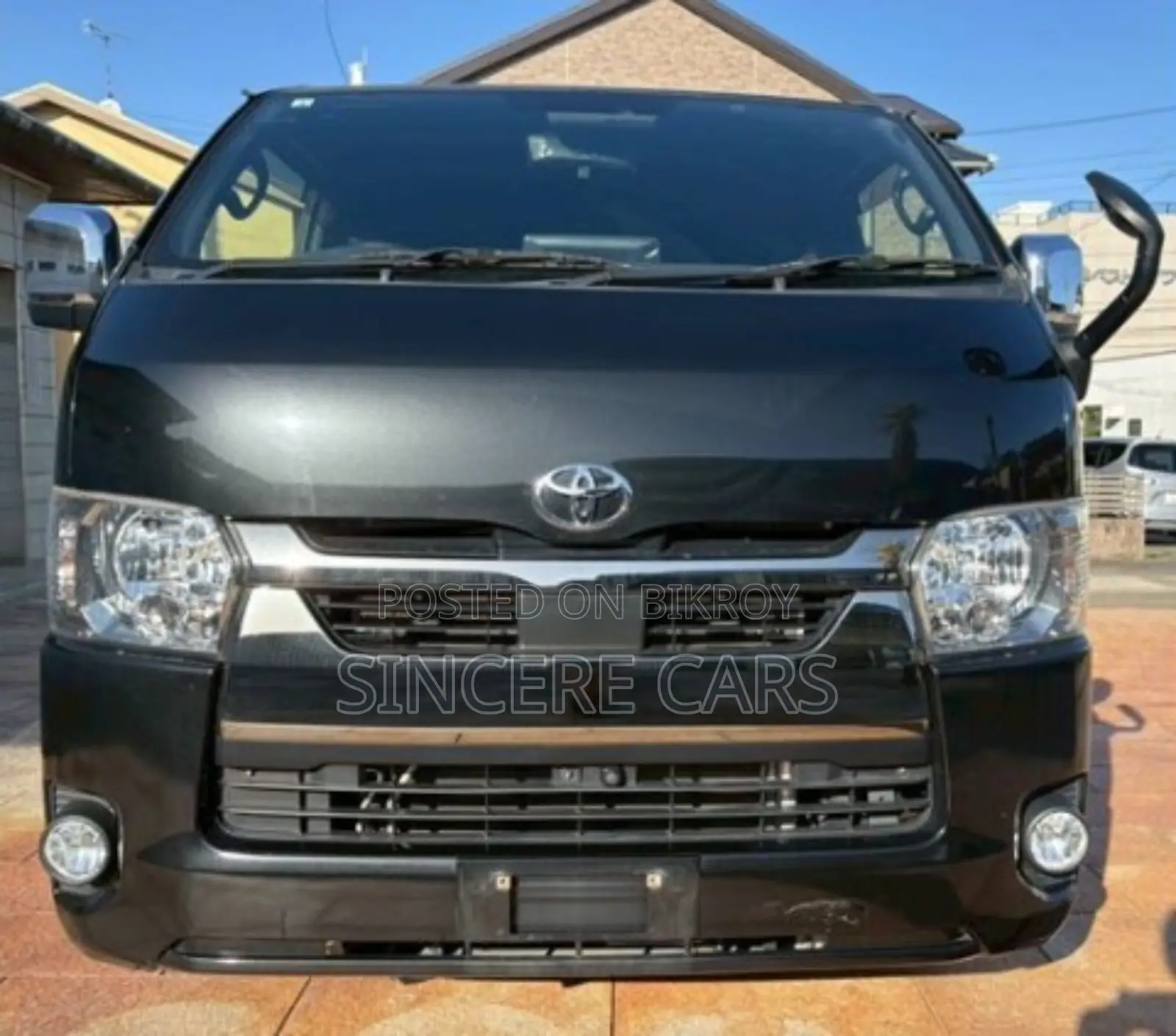Toyota HiAce 2022 Black