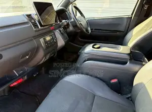 Toyota HiAce 2022 Black