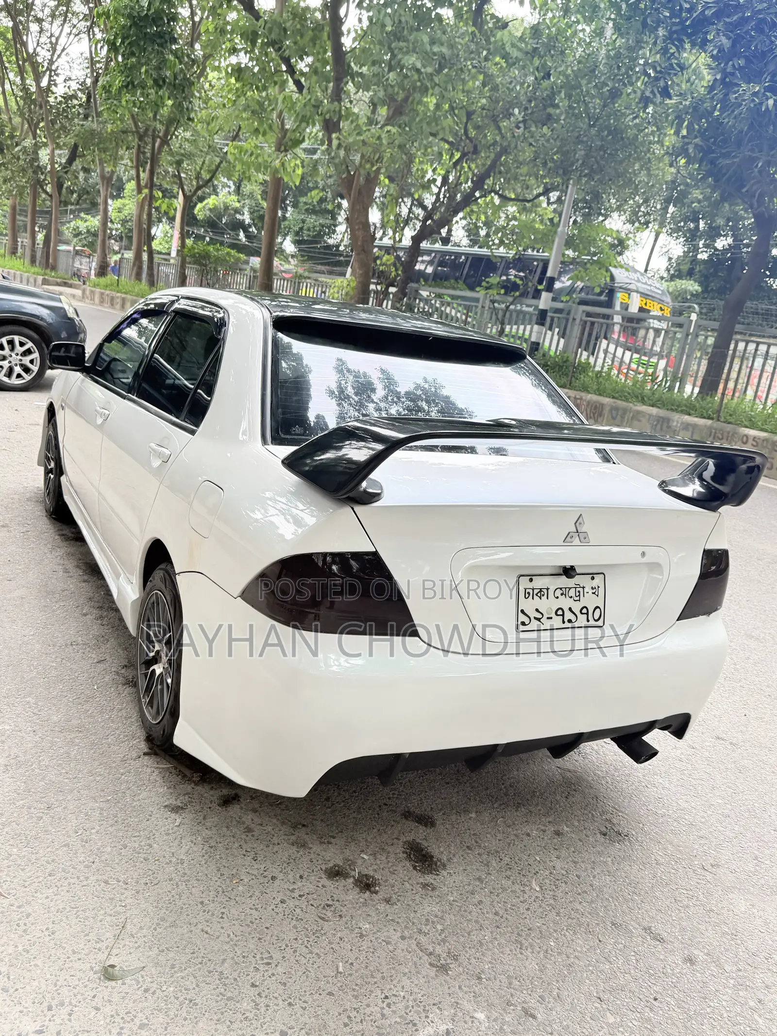 মিতসুবিশি ল্যান্সার ২০০৮ পার্ল