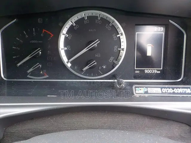 Toyota HiAce 2021