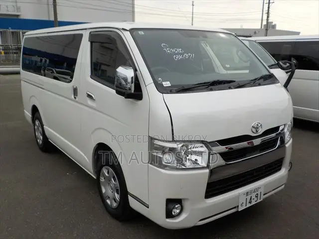 Toyota HiAce 2021