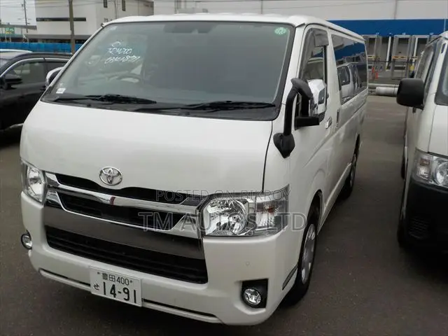 Toyota HiAce 2021