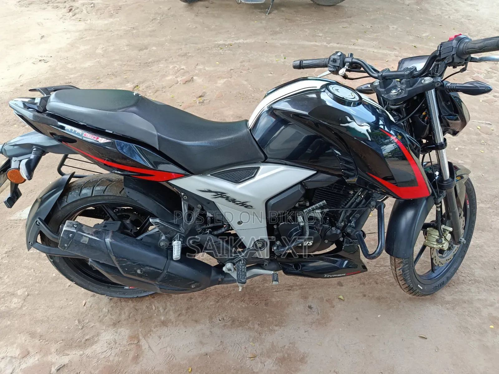 ইন্ডিয়ান ২০২৬ কালো