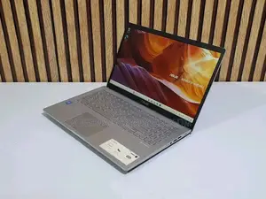 ল্যাপটপ আসুস ৪জিবি ইন্টেল এসএসডি ৫০০জিবি