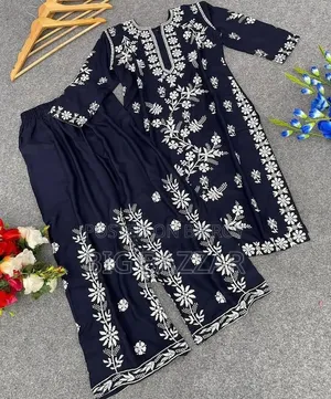 প্রিমিয়াম পাকিস্তানি ইন্সপায়ার্ড চিকেনকারি ২-পিস
