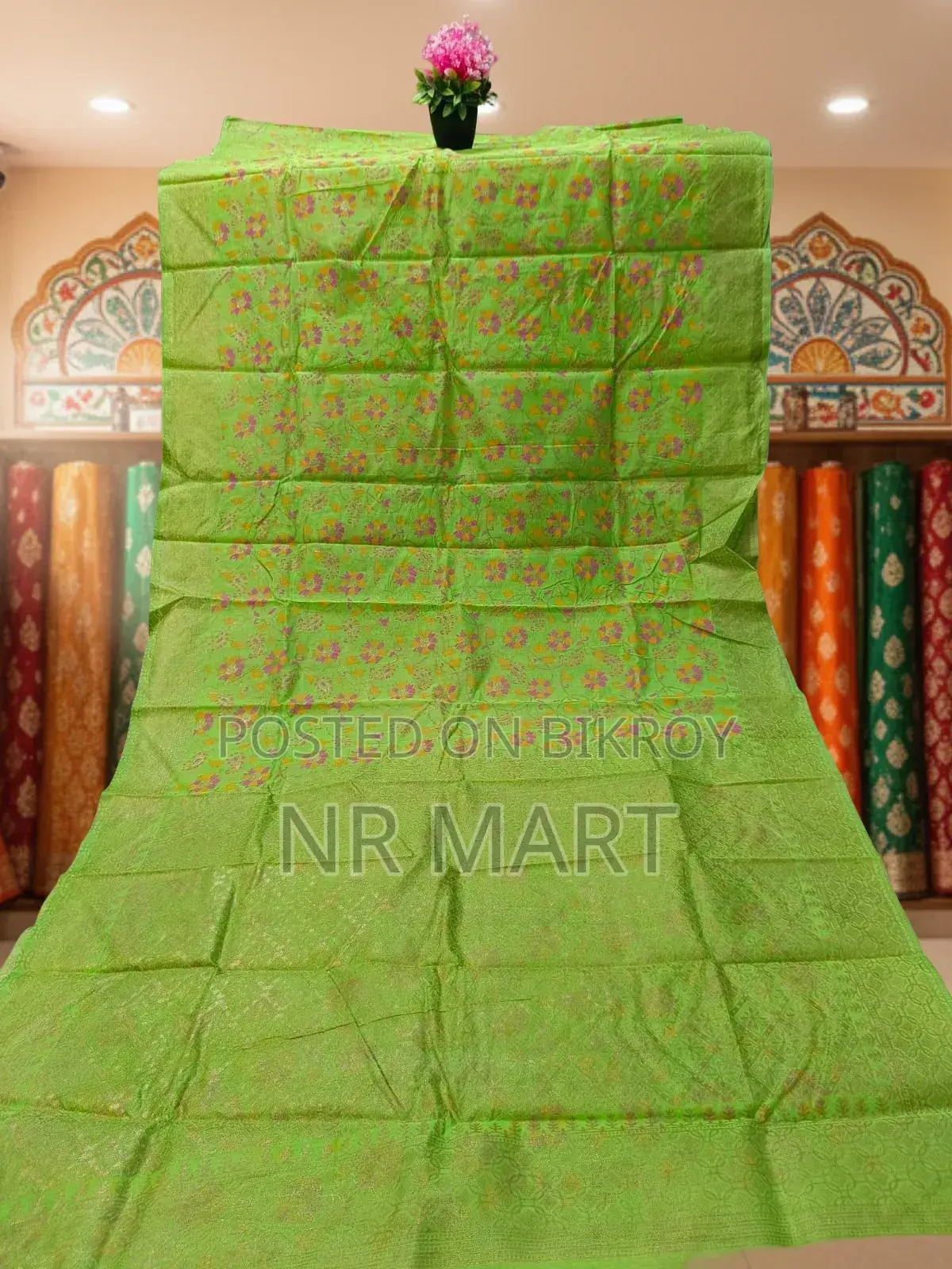  ক্লাসিক হাফ সিল্ক স্কিন প্রিন্ট শাড়ি