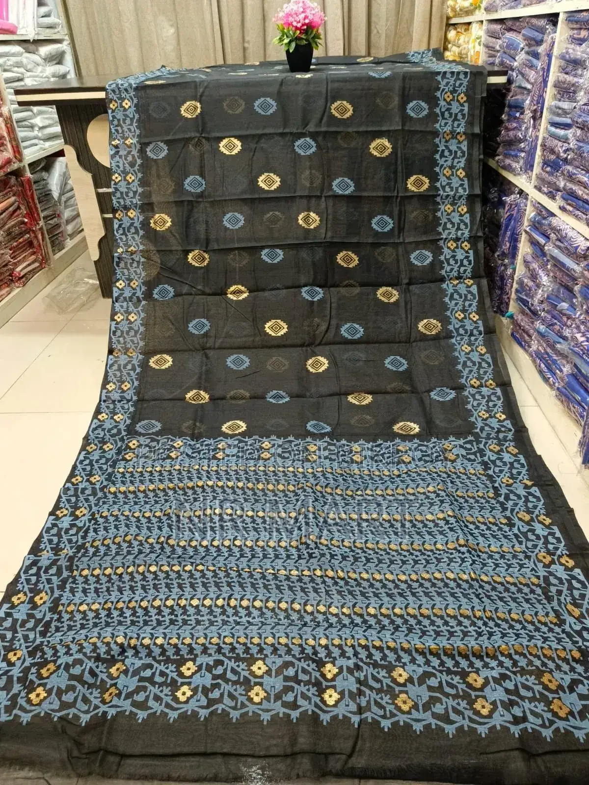  ক্লাসিক হাফ সিল্ক স্কিন প্রিন্ট শাড়ি