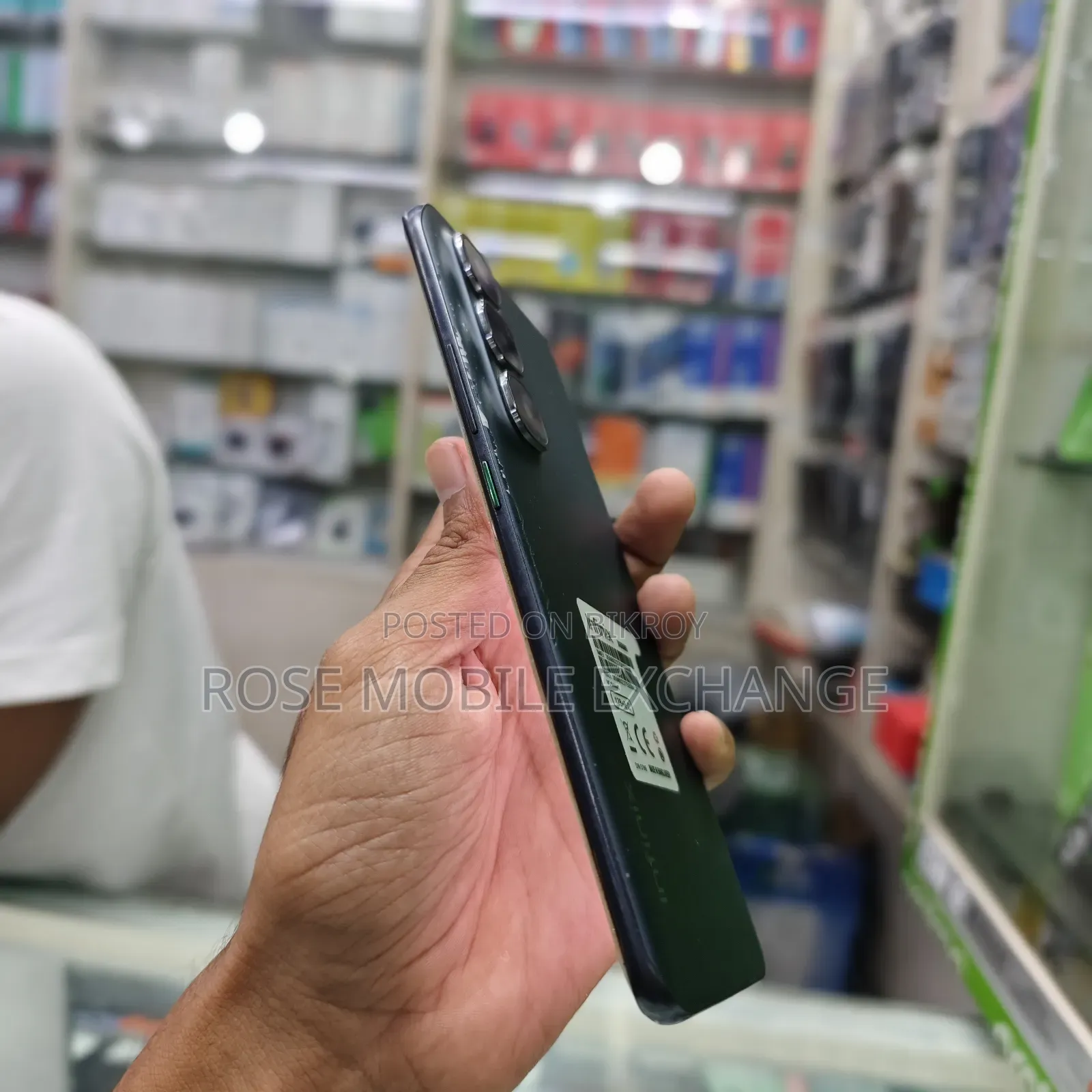 Infinix 128 GB Black