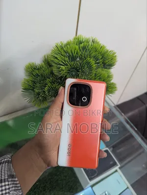 iQOO 256 GB লাল