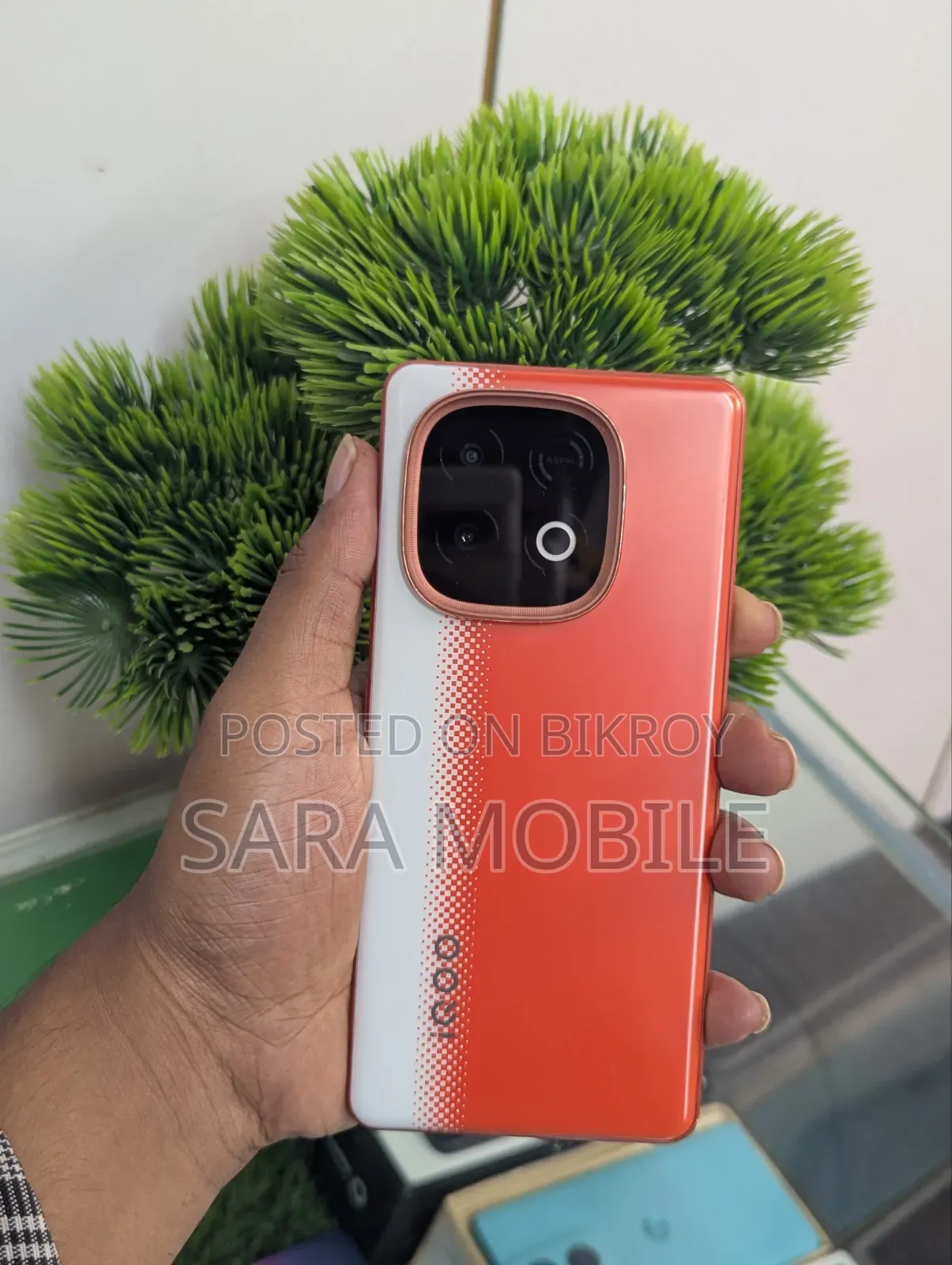 iQOO 256 GB লাল