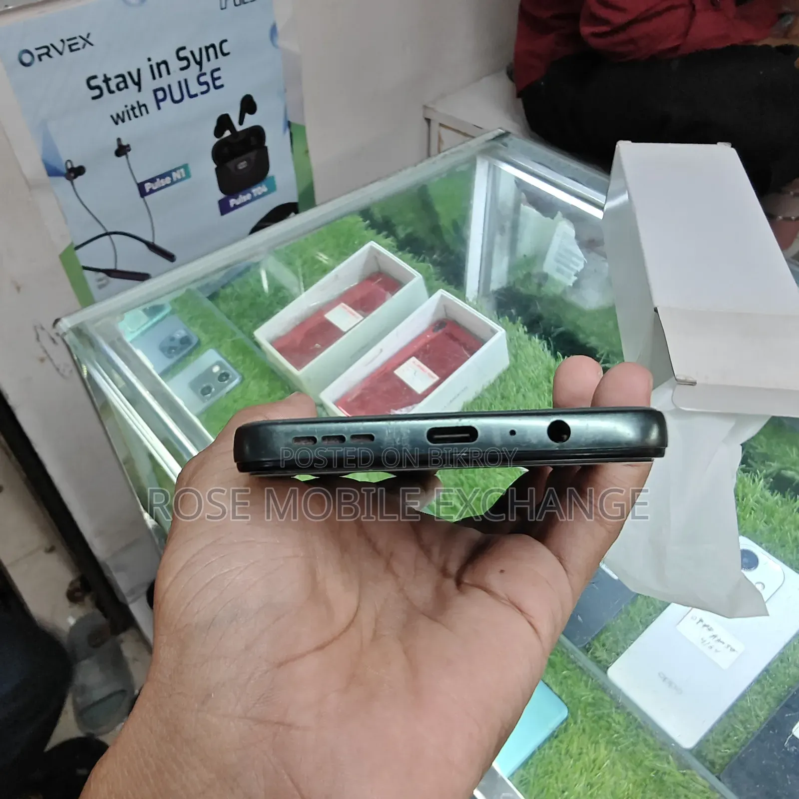 Motorola 128 GB Green