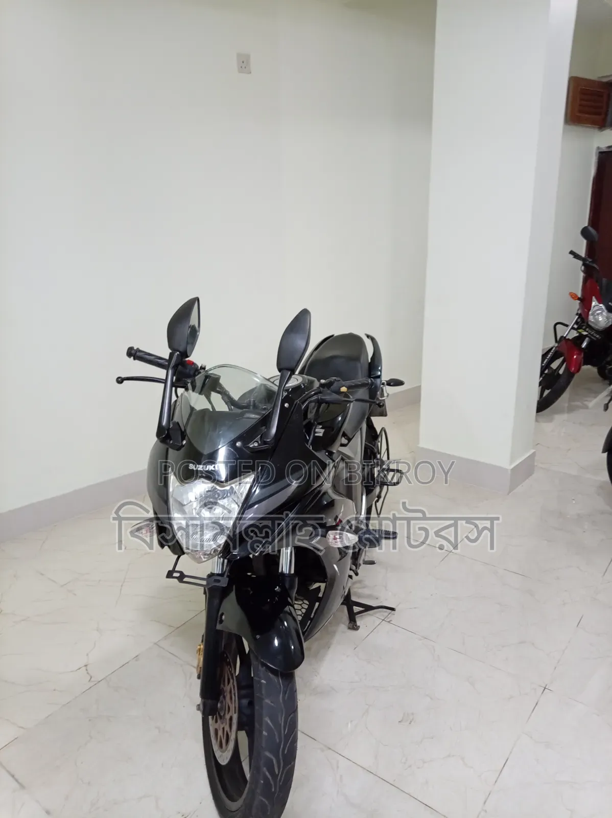 সুজুকি জিক্সার এসএফ ২০২২ গ্রে