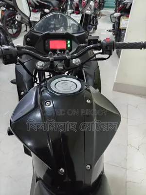 সুজুকি জিক্সার এসএফ ২০২২ গ্রে