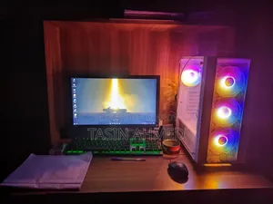 Gigabyte GA-H110MSTX-HD3-ZK 8GB Intel Core i5 HDD+SSD 700GB