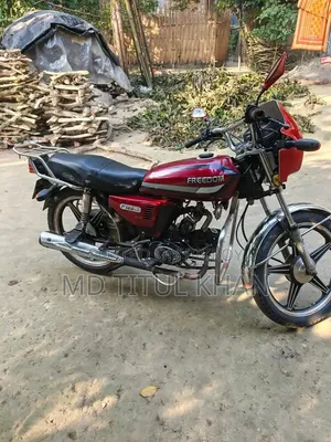মোটরসাইকেল ২০০৯ লাল