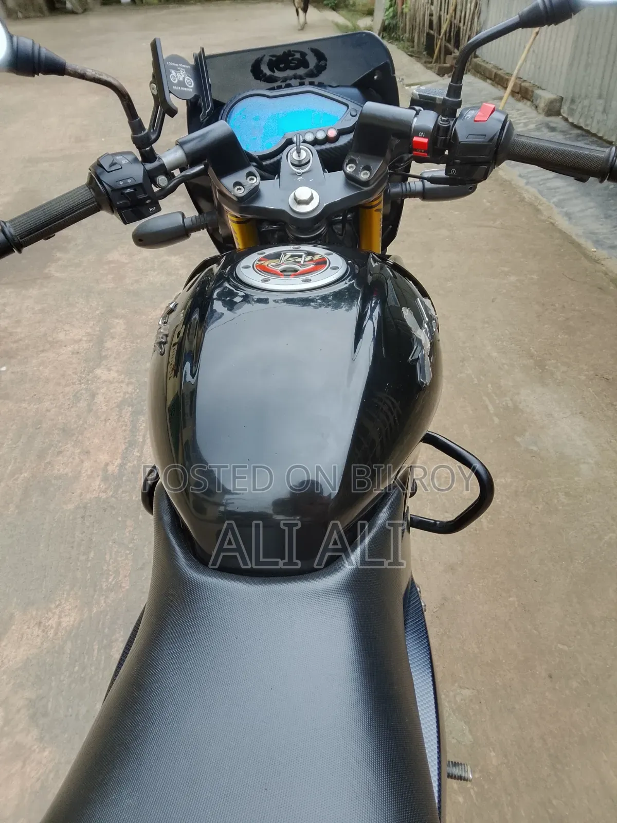 বাজাজ পালসার ১৫০ ২০২০ ব্ল্যাক