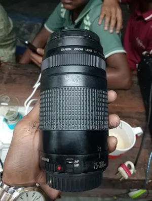 Canon Zoom Lens 75-300
