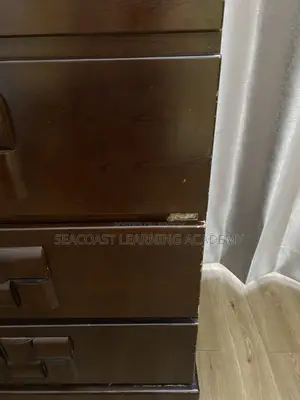 Wardrobe for Sale (4 Drawers)